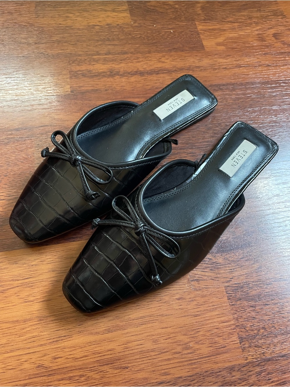 Steve Madden Black Croc-Embossed Slip-On Mules 9.5